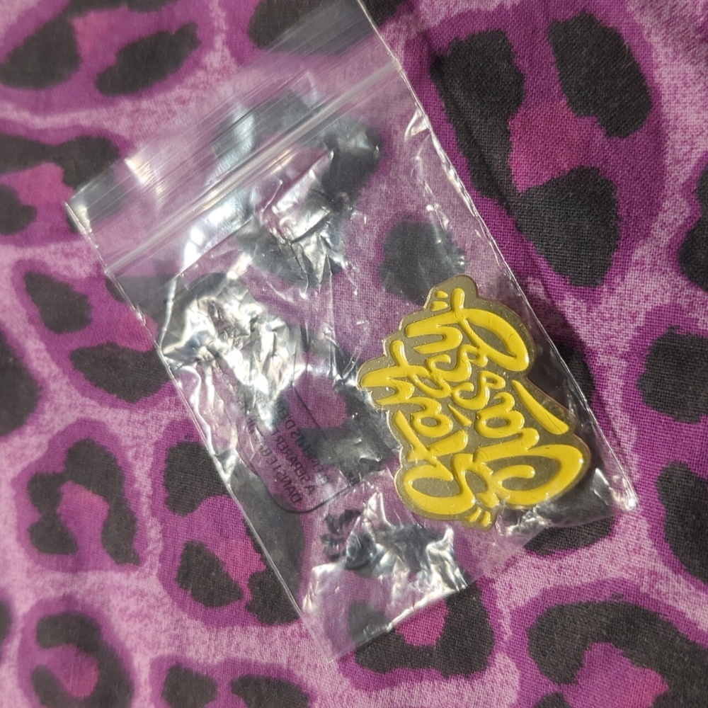 💥 Stay Classy - Enamel Pin - Picture 3 of 5